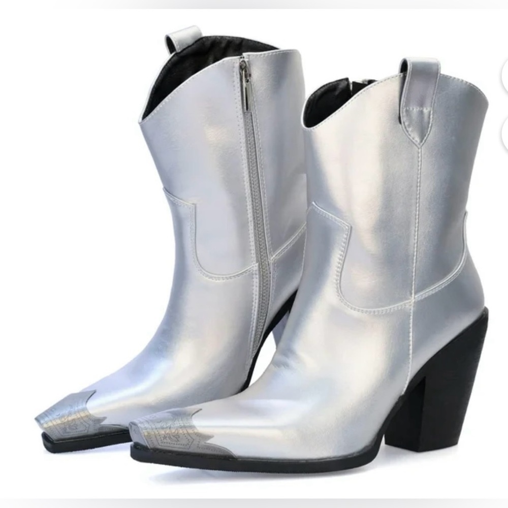 Womens Western Ankle Boots Engraved
Metal Toe Cowgirl Booties Stacked block #26 - Picture 1 of 6